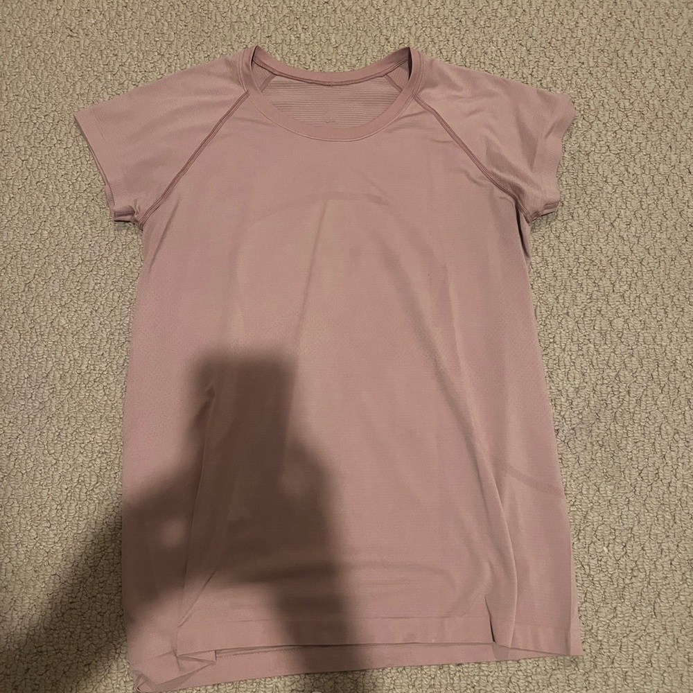 Lululemon swiftly tech in pink pastel (RARE)